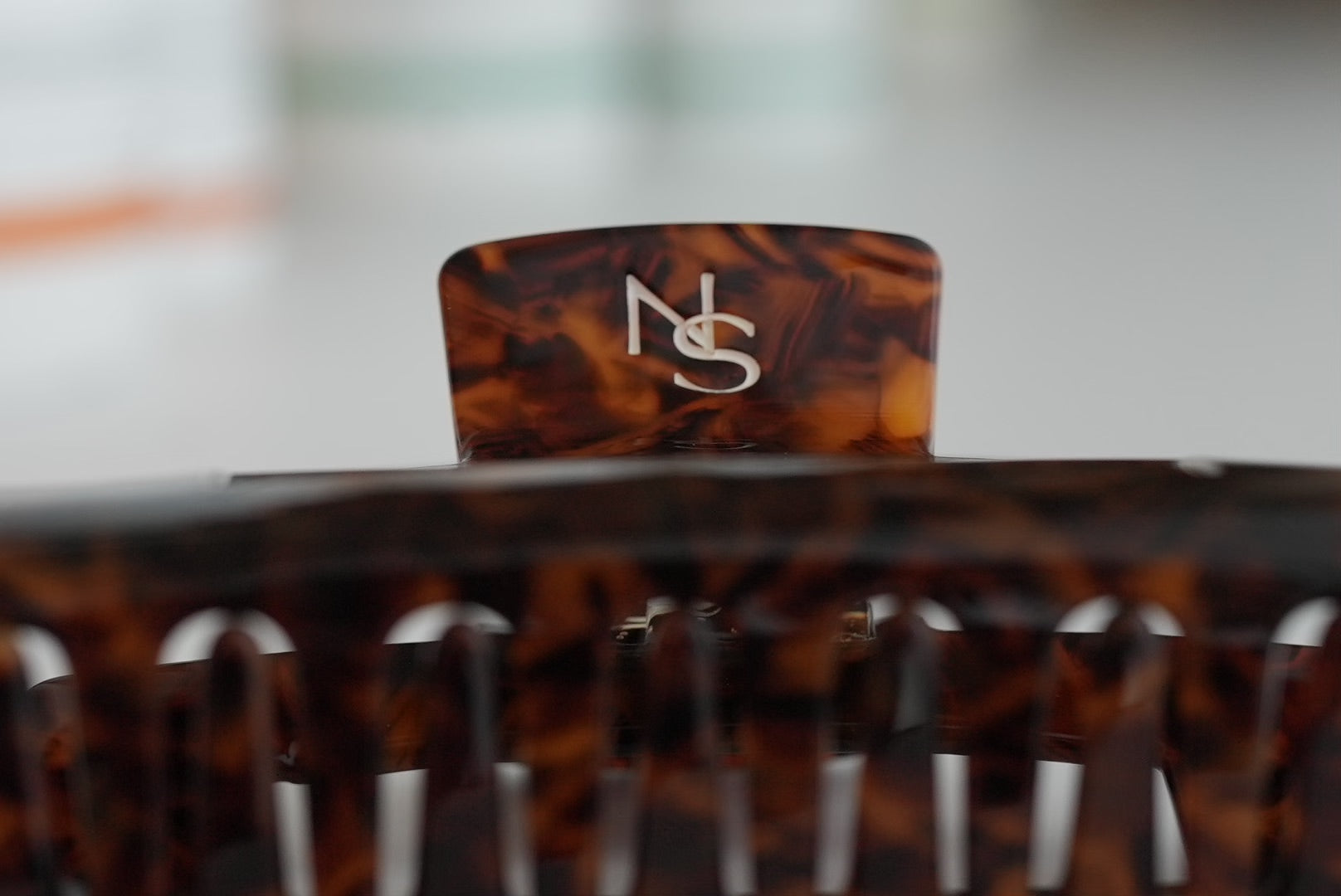 Pince rectangulaire - écaille espresso